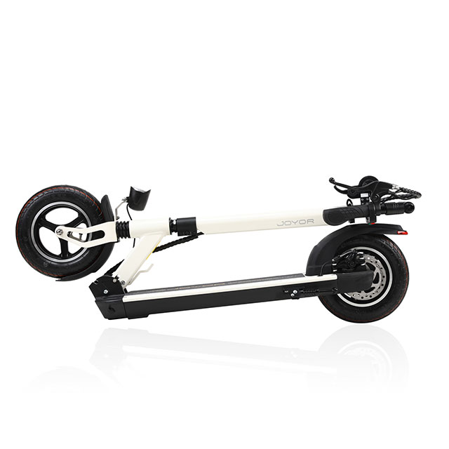 Lo scooter elettrico della serie JOYOR X